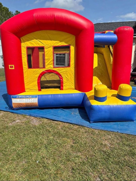 Color Blast Combo Bounce House Color Blast Combo Bounce House